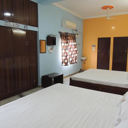 Radha Party Hall Kanchipuram Εξωτερικό φωτογραφία