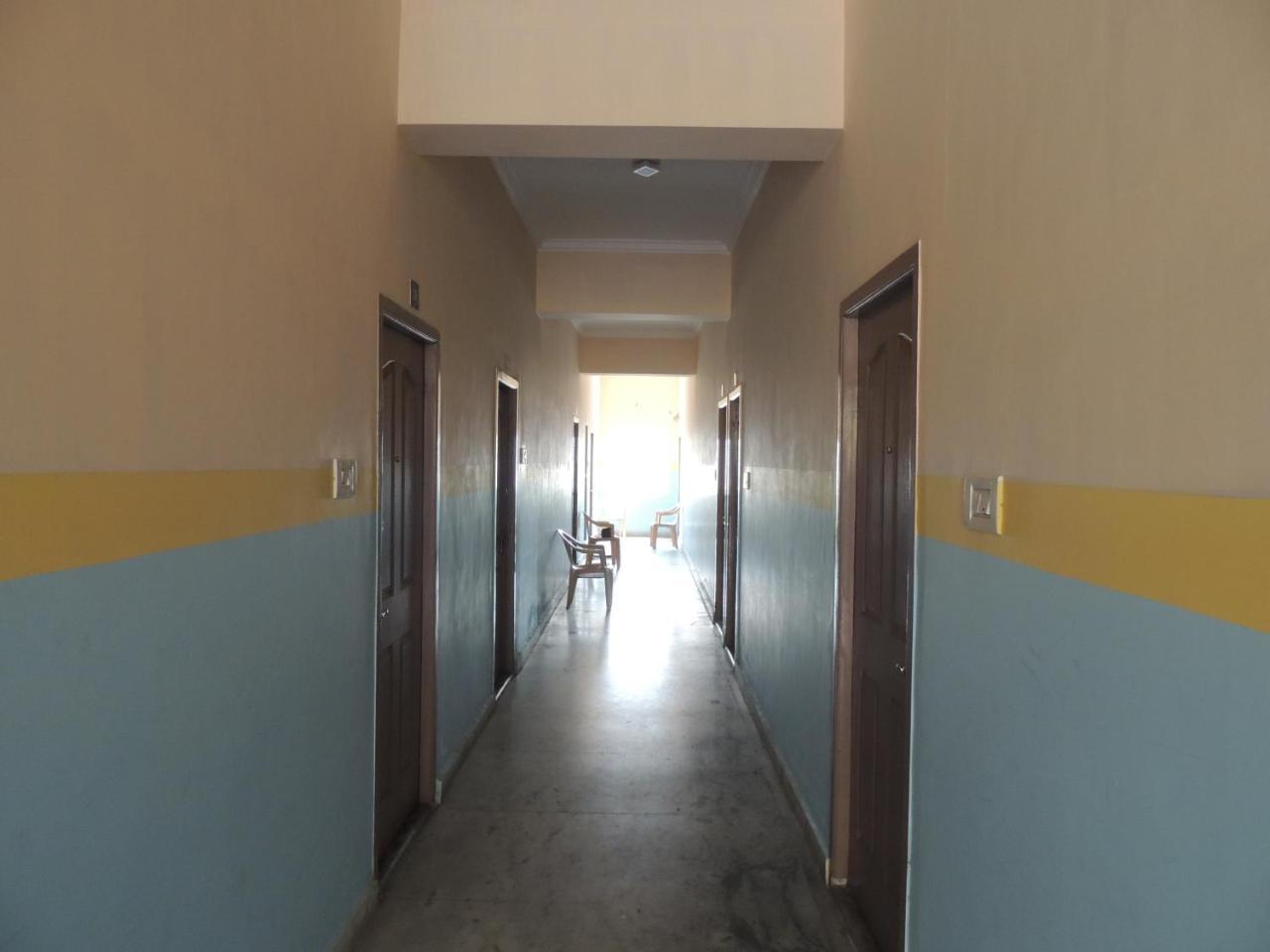 Radha Party Hall Kanchipuram Εξωτερικό φωτογραφία